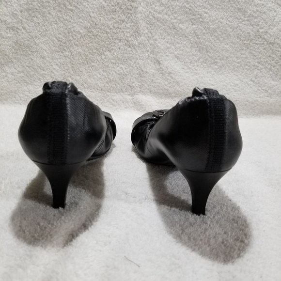 Nine West black low heels with buckle - Picture 7 of 8